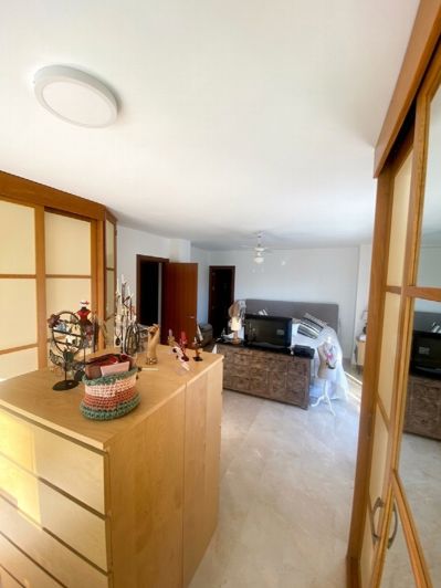 Image No.21-5 Bed Apartment for sale