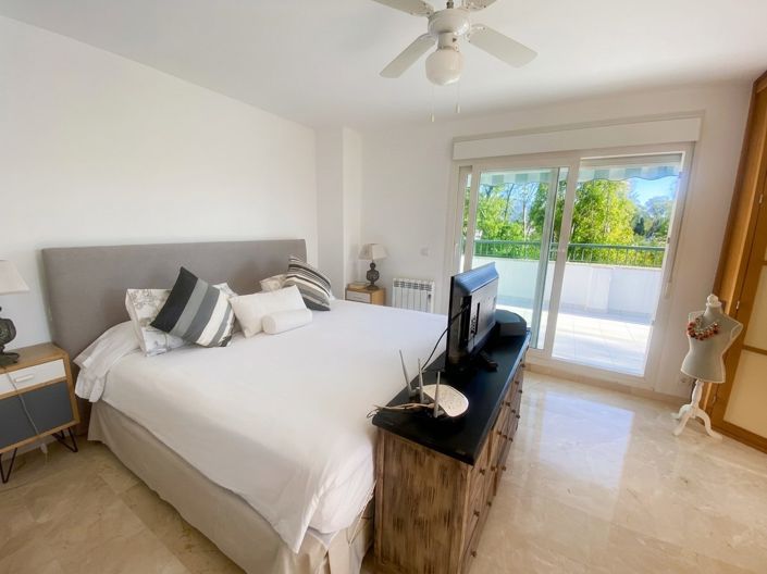 Image No.23-5 Bed Apartment for sale
