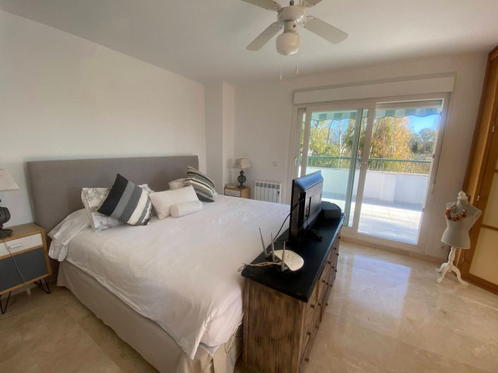 Image No.24-5 Bed Apartment for sale