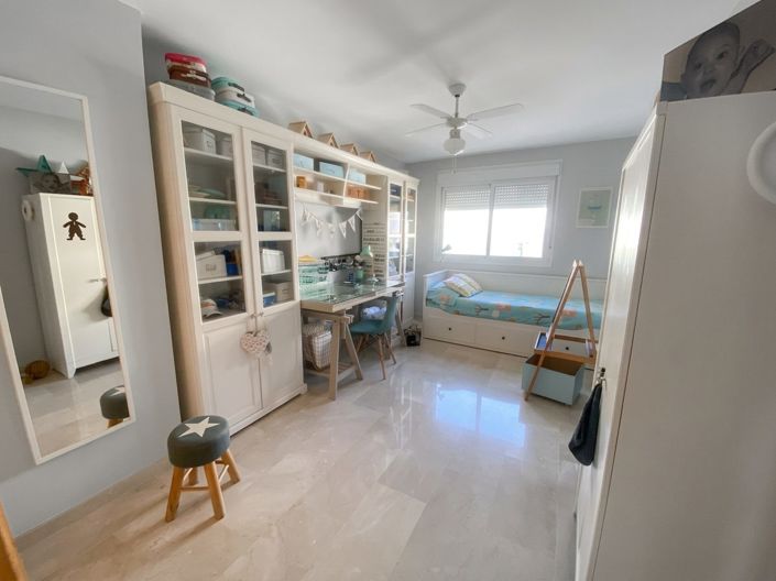 Image No.26-5 Bed Apartment for sale