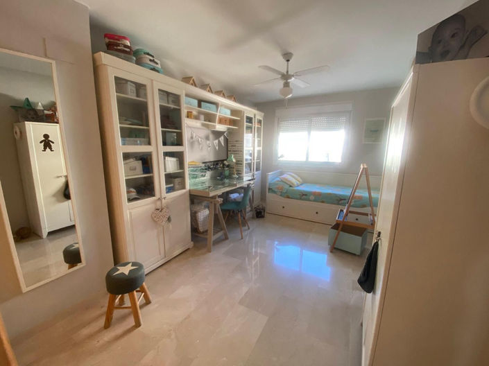 Image No.27-5 Bed Apartment for sale