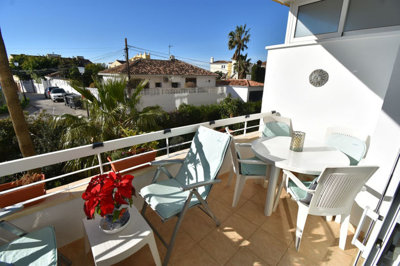 2-5bd7b9d04b45e33852eaf0ec6670150d