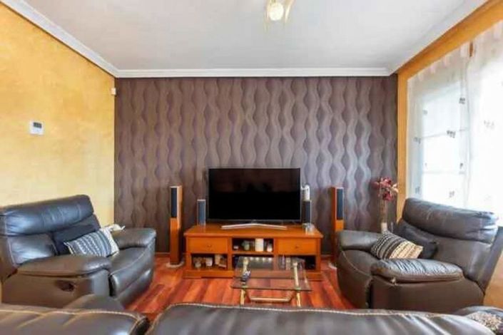 Image No.10-Villa de 4 chambres à vendre à Torrevieja