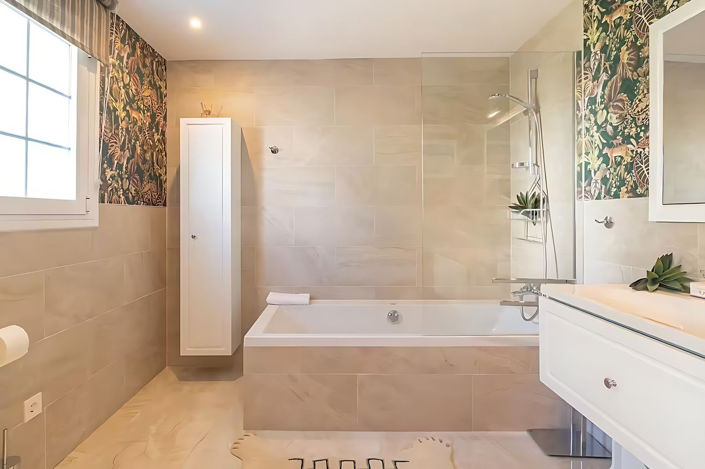 Image No.7-5 Bed Townhouse for sale