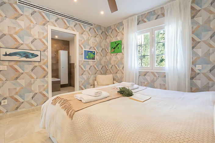 Image No.8-5 Bed Townhouse for sale