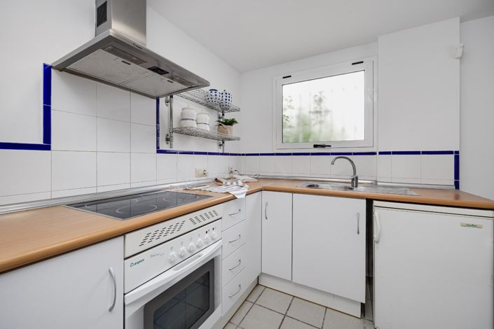 Image No.12-2 Bed Apartment for sale