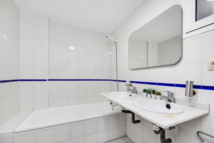 Image No.17-2 Bed Apartment for sale