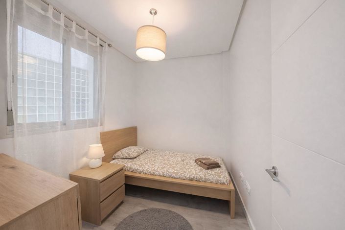 Image No.19-3 Bed Apartment for sale