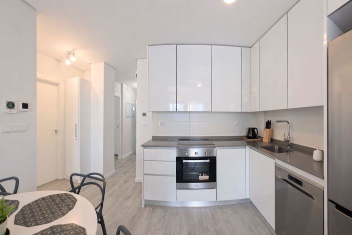 Image No.8-3 Bed Apartment for sale