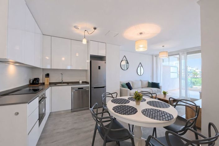 Image No.9-3 Bed Apartment for sale