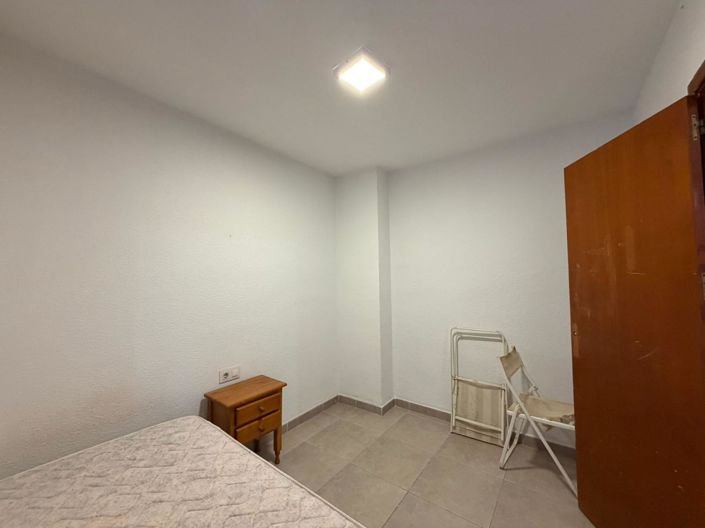 Image No.15-4 Bed Apartment for sale