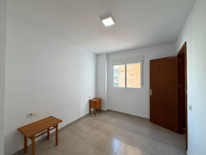 Image No.21-4 Bed Apartment for sale