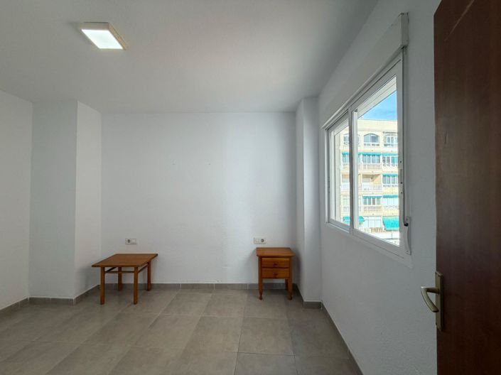 Image No.22-4 Bed Apartment for sale