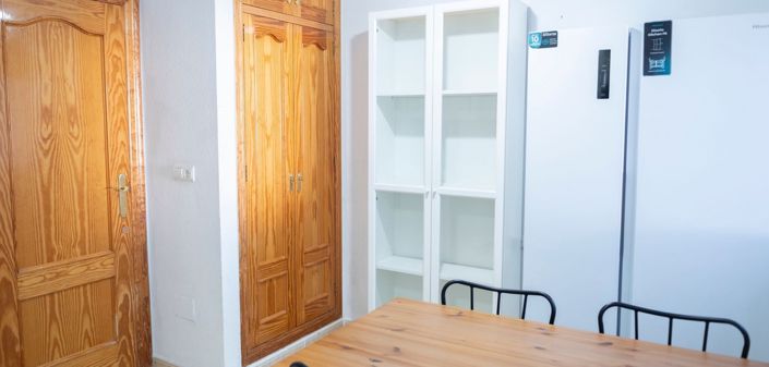 Image No.29-4 Bed Townhouse for sale