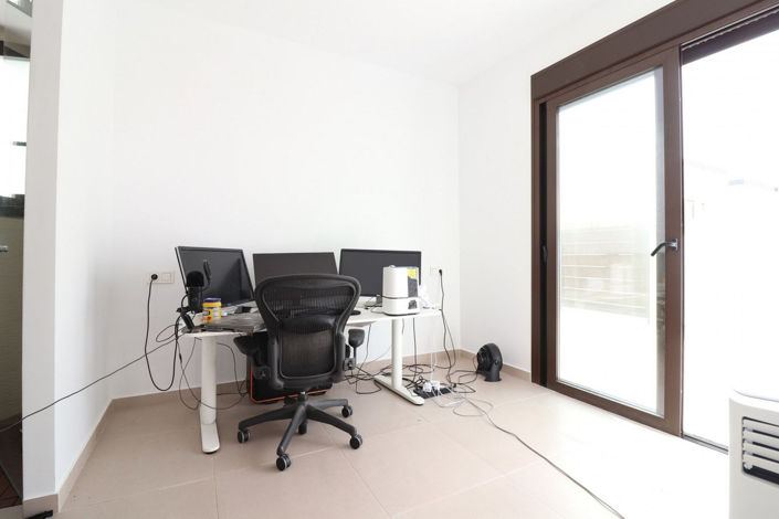 Image No.7-3 Bed House for sale