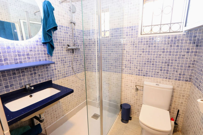 Image No.18-3 Bed House for sale