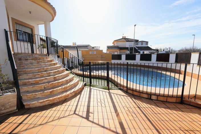 Image No.44-3 Bed House for sale