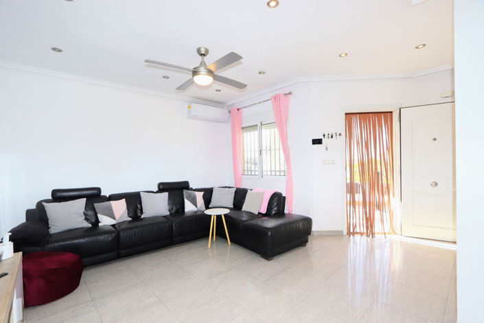 Image No.8-3 Bed House for sale