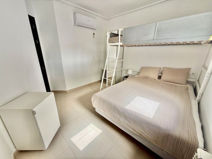 Image No.17-2 Bed Apartment for sale