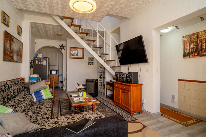 Image No.11-2 Bed Townhouse for sale