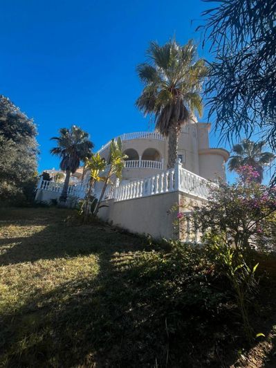 Image No.38-7 Bed Villa for sale