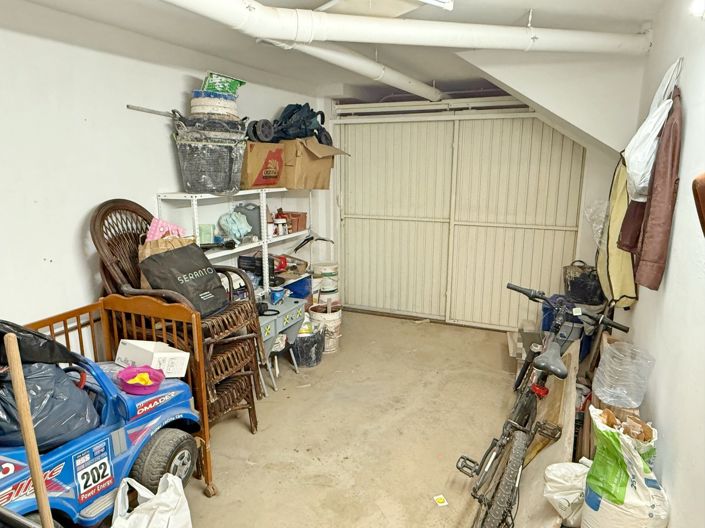 Image No.17-2 Bed Townhouse for sale