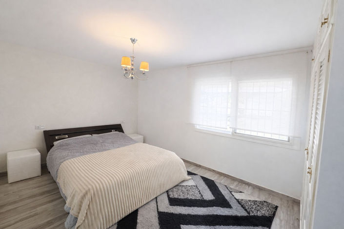 Image No.3-3 Bed Townhouse for sale