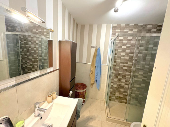 Image No.9-3 Bed Townhouse for sale