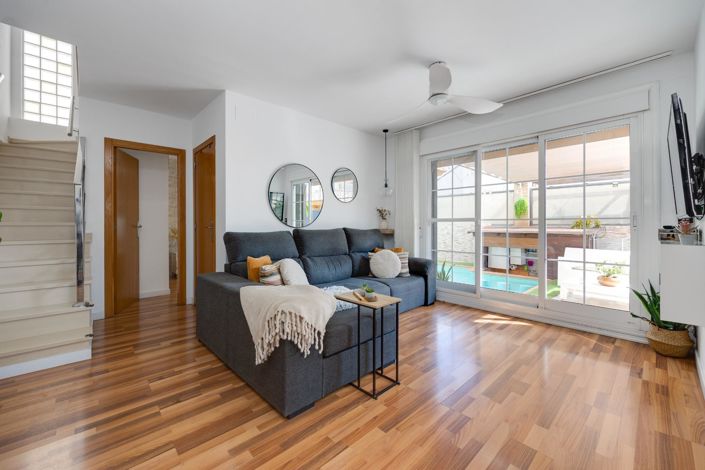 Image No.23-3 Bed Villa for sale