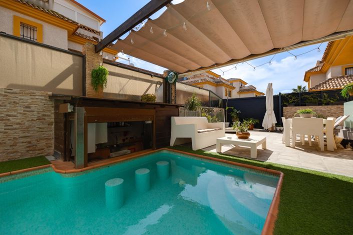 Image No.5-3 Bed Villa for sale