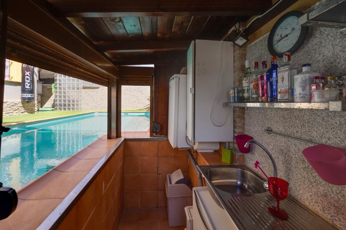 Image No.9-3 Bed Villa for sale