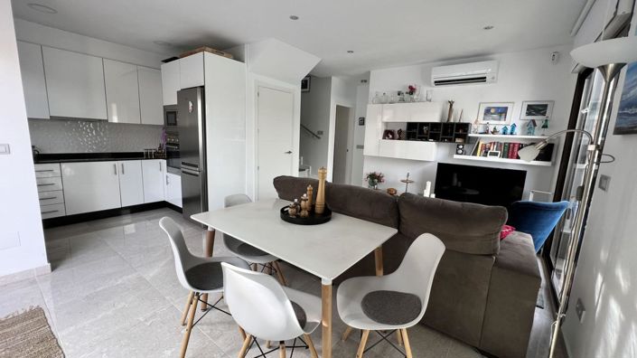 Image No.10-3 Bed Townhouse for sale