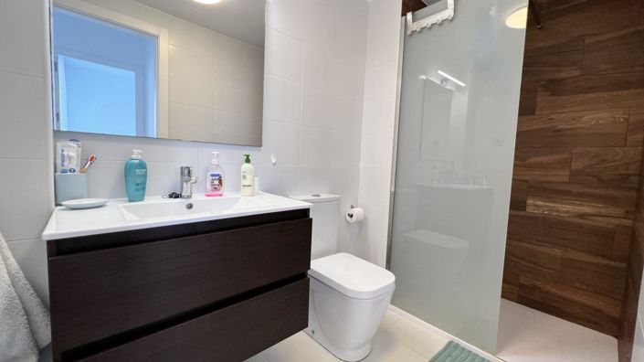 Image No.22-3 Bed Townhouse for sale