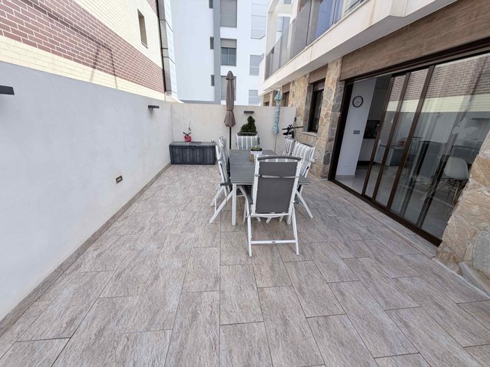 Image No.3-3 Bed Townhouse for sale