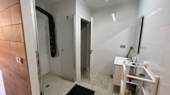 Image No.32-3 Bed Townhouse for sale