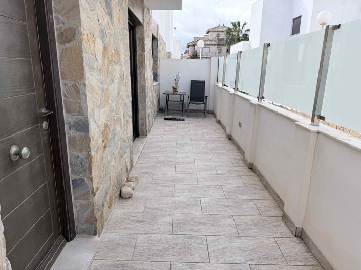 Image No.4-3 Bed Townhouse for sale