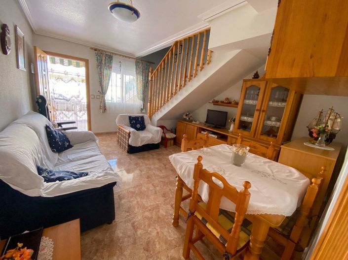 Image No.2-2 Bed House for sale