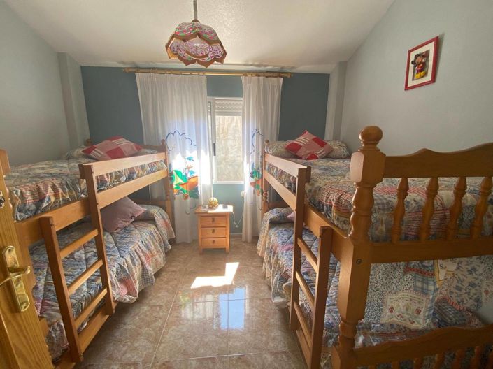 Image No.6-2 Bed House for sale