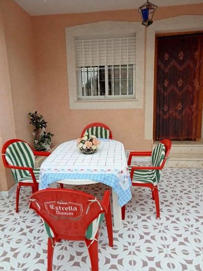 Image No.8-2 Bed House for sale