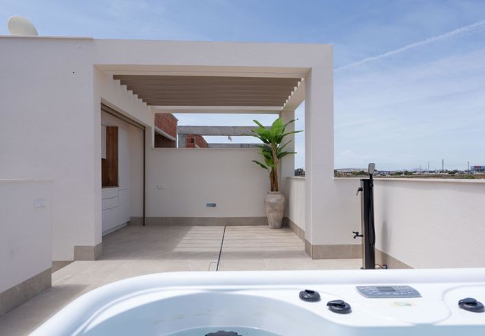 Image No.44-3 Bed Quad for sale