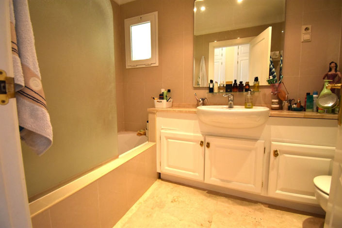 Image No.9-2 Bed Apartment for sale