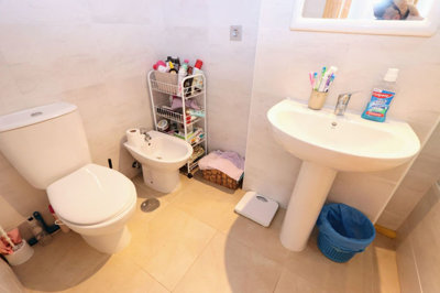 12-53013098fcab6c38b1379cd33298e050