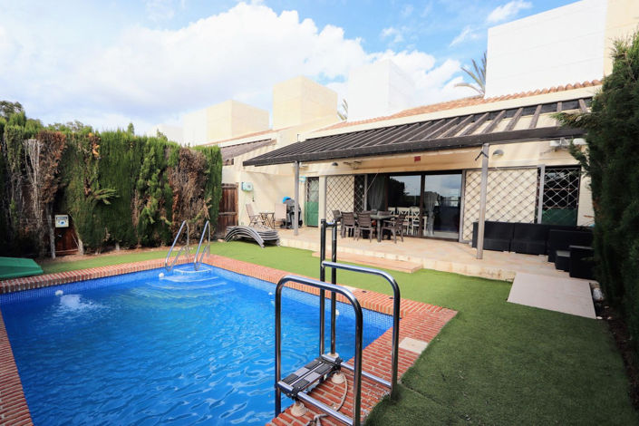 Image No.20-2 Bed House for sale