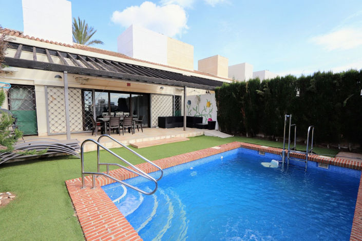 Image No.21-2 Bed House for sale