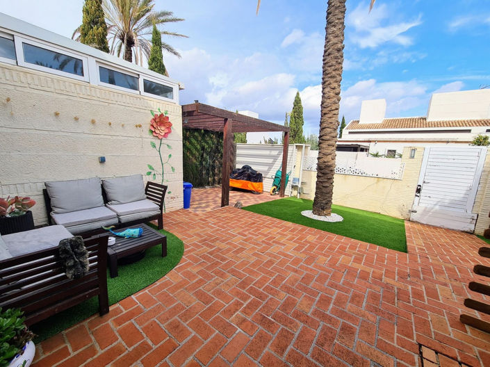 Image No.3-2 Bed House for sale