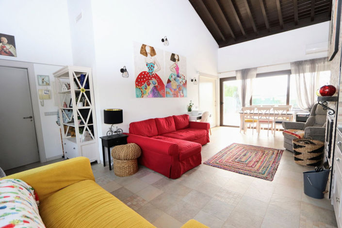 Image No.6-2 Bed House for sale