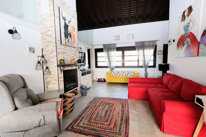 Image No.8-2 Bed House for sale