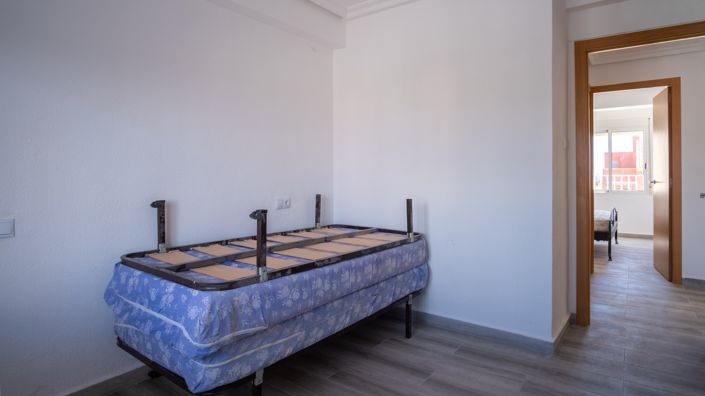 Image No.10-2 Bed Apartment for sale