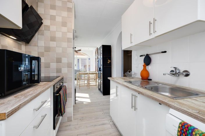 Image No.13-2 Bed Villa for sale