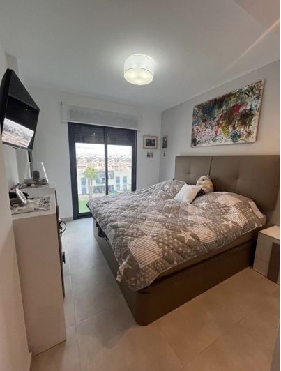 Image No.5-2 Bed Property for sale